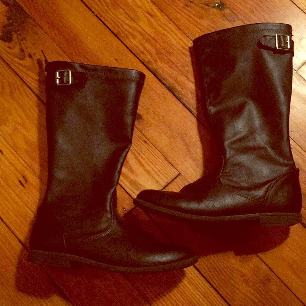 🛑 SOLD 🛑 Girls 4 Kenneth Cole Reaction Boots